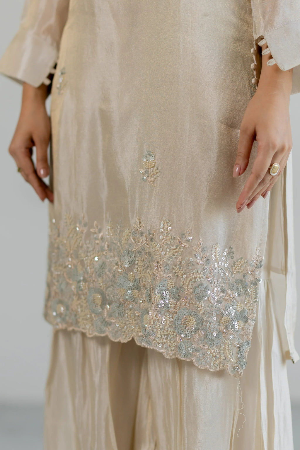 Ruhani Shimmer Suit Set