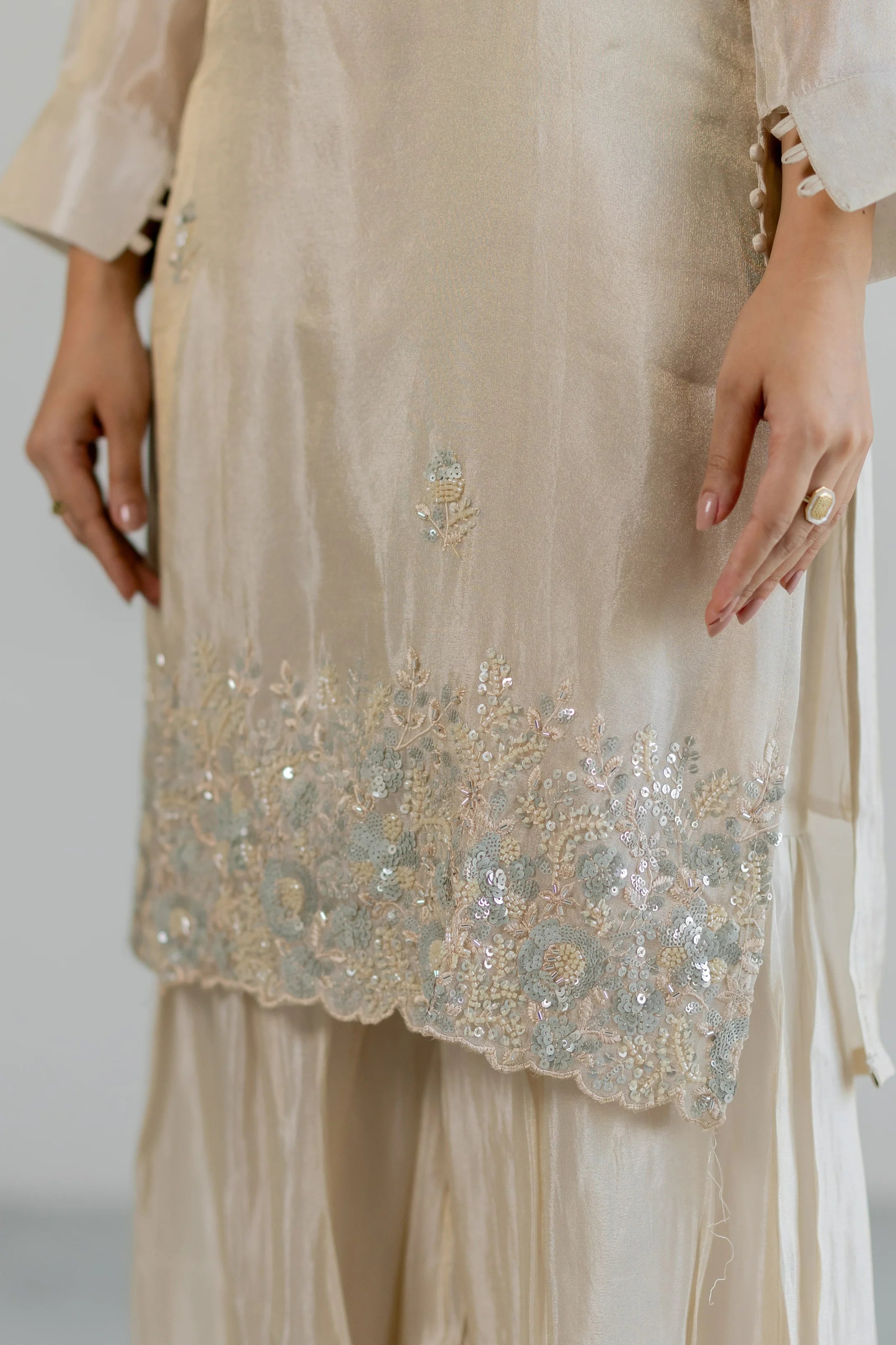 Ruhani Shimmer Suit Set